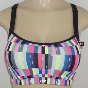 NWT Victoria’s Secret Power Up Sports Bra 34B